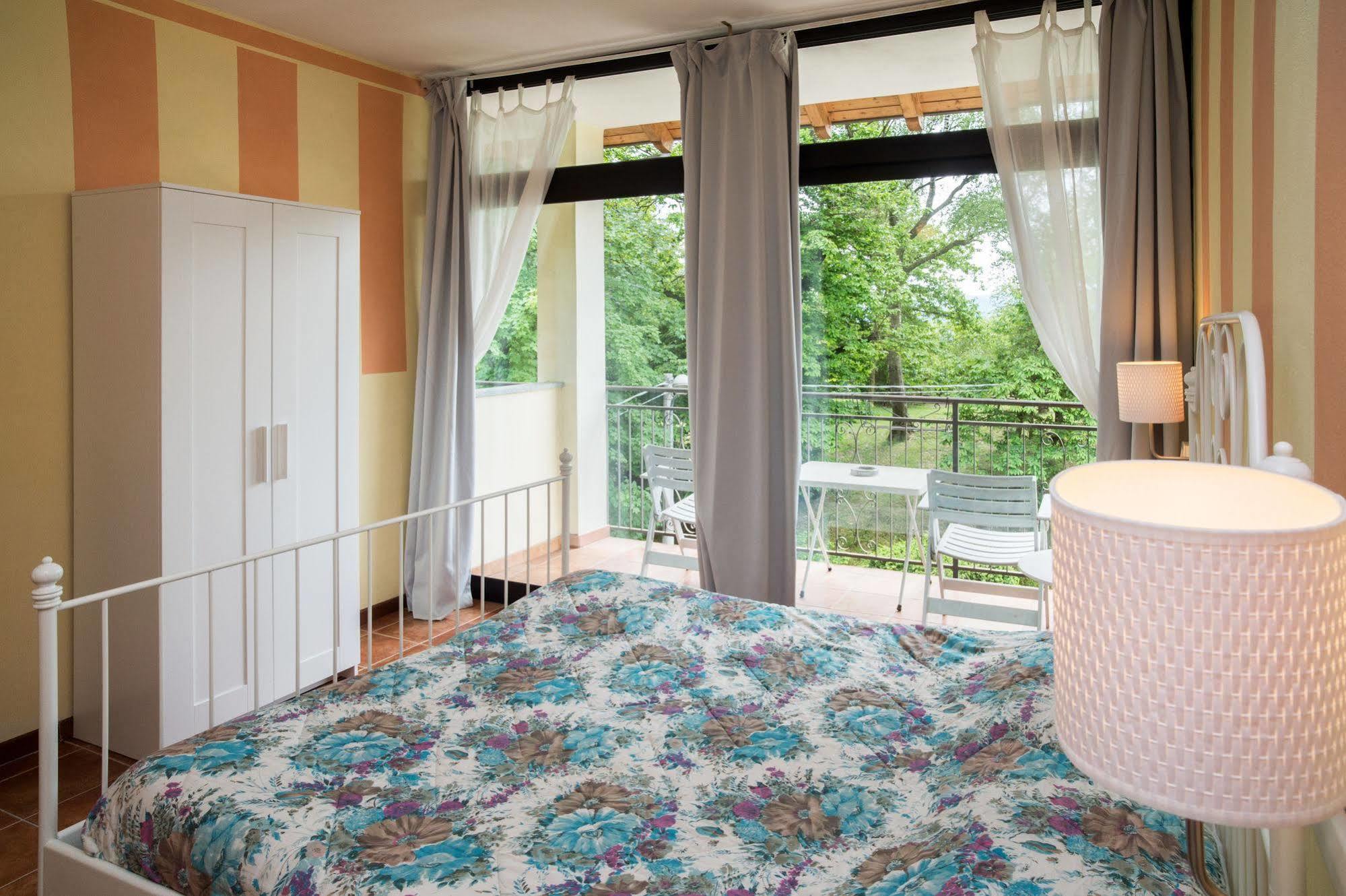 Madonna Della Neve Hotel เปตเตนาสโก ภายนอก รูปภาพ